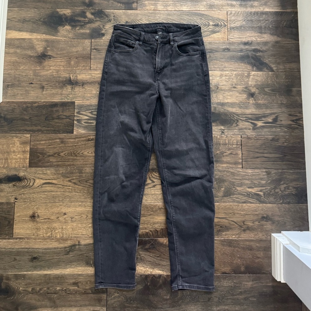 American Eagle Mom Jeans